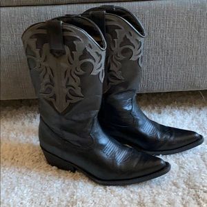 Black cowboy boots with gray detail